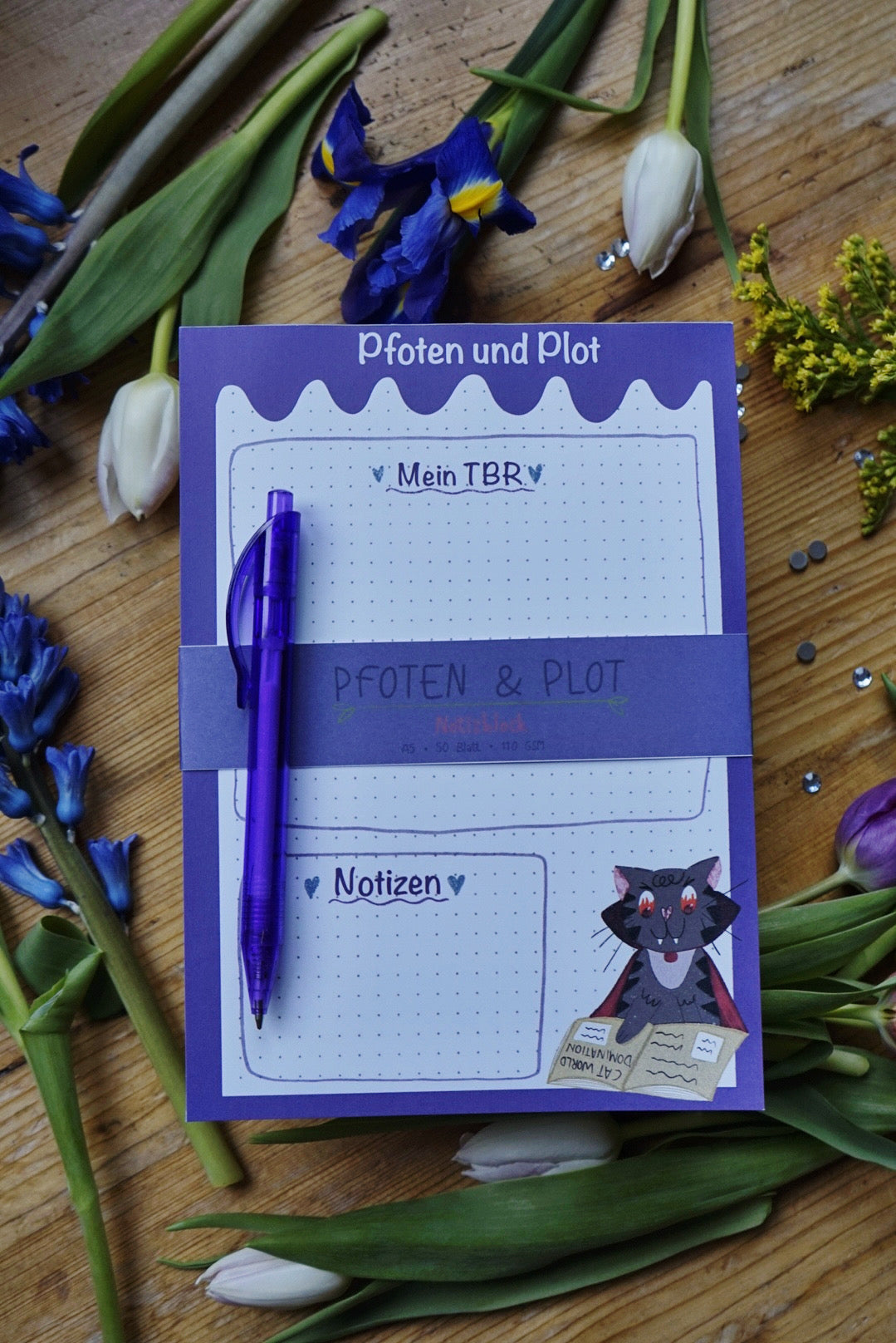 'Paws and Plot' Notebook